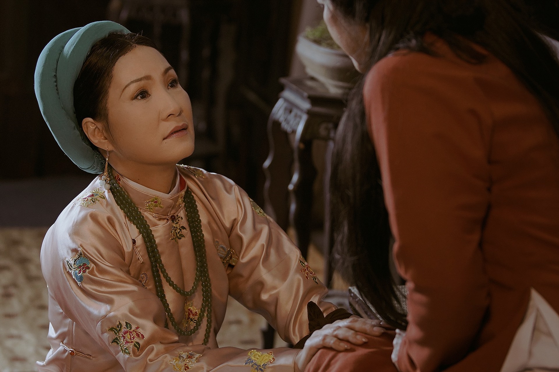 Nghệ sĩ Hồng Đào thủ vai từ Dụ Thái hậu trong phim “Phượng Khấu” của đạo diễn Huỳnh Tuấn Anh. Ảnh: Nhân vật cung cấp