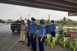 Chốt chặn cửa ngõ TPHCM: Xe vi phạm buộc quay đầu không được vào thành phố