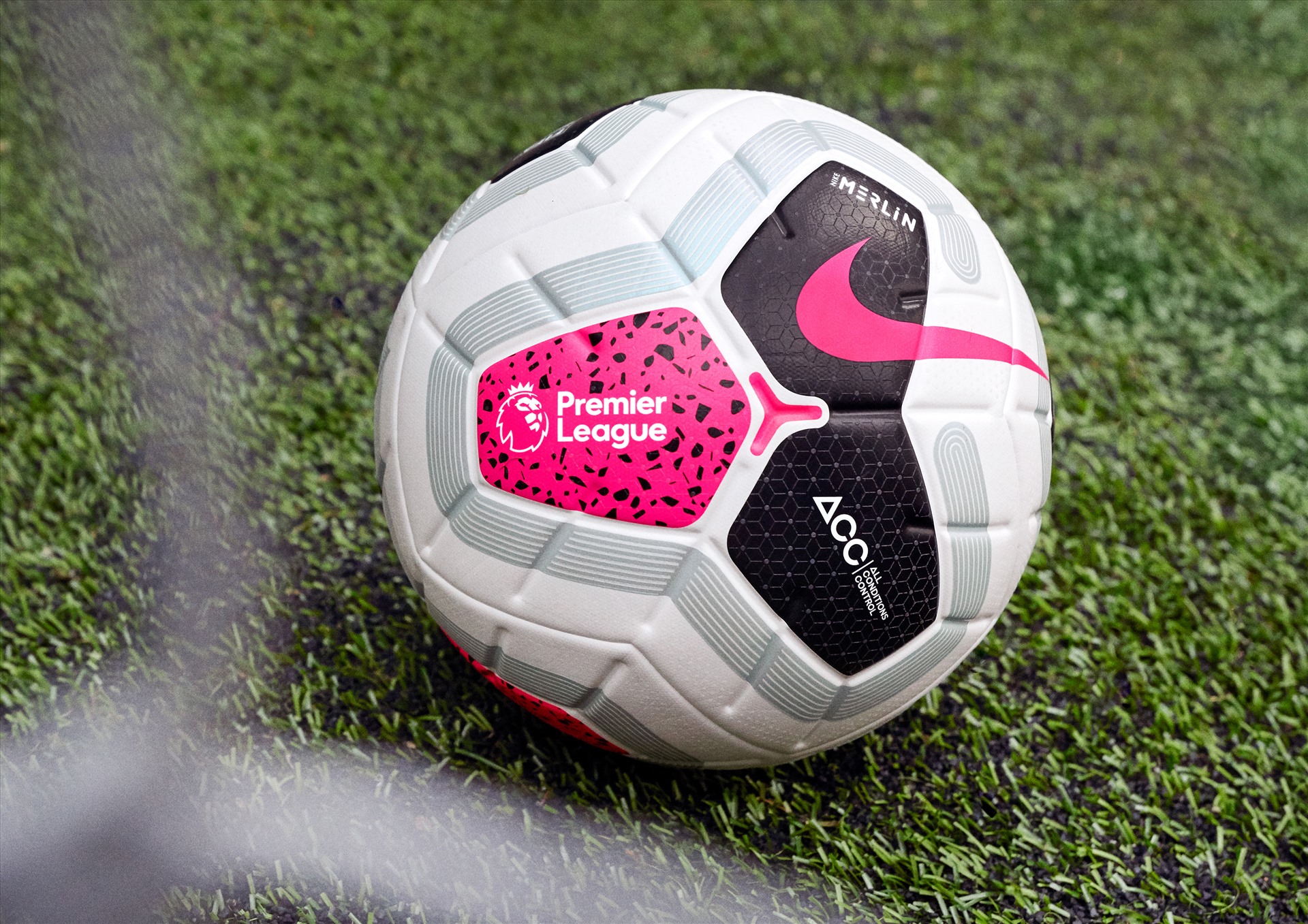 Premier League sẽ kết thúc vào tháng 10. Ảnh: EPL.