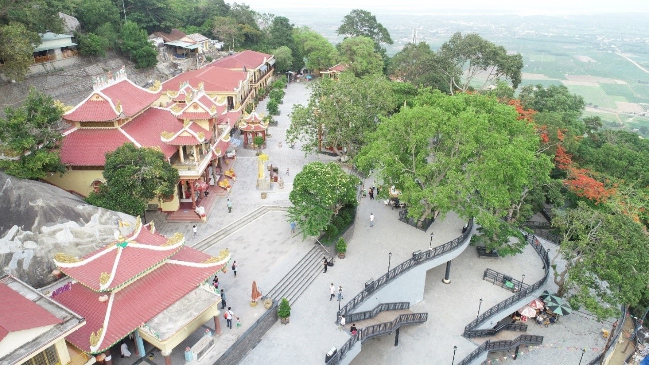 Tay Ninh Travel Guide