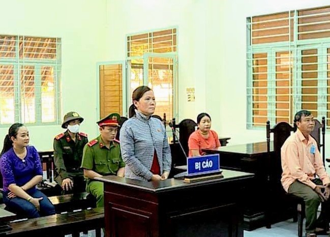 Bị cáo Nguyệt tại phiên tòa. Anh:Tr.L