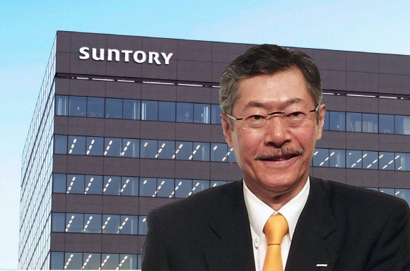 Nobutada Saji là chủ tịch của tập đoàn đồ uống Suntory Holdings. Ông là thế hệ thứ 3 của gia đình sáng lập nên tập đoàn này. Từ khi điều hành tập đoàn, Nobutada tập trung vào việc mở rộng Suntory ra nước ngoài bằng việc thâu tóm và sáp nhập. Đồ họa: Phan Anh