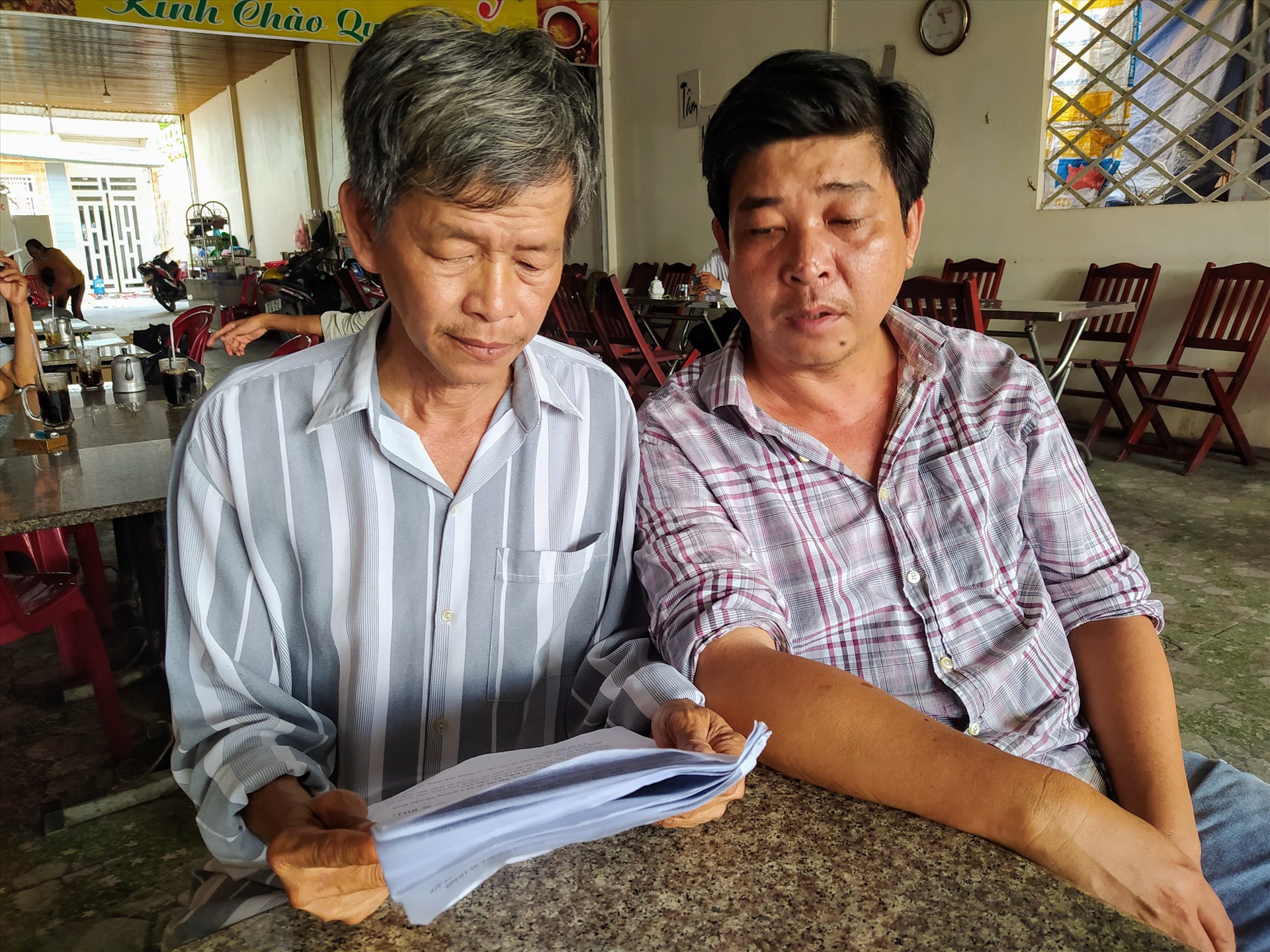Nhiều năm qua, người dân ấp Thới Thuận B phải sống trong cảnh khổ sở đi khiếu kiện khắp nơi. Ảnh: Tr.L.