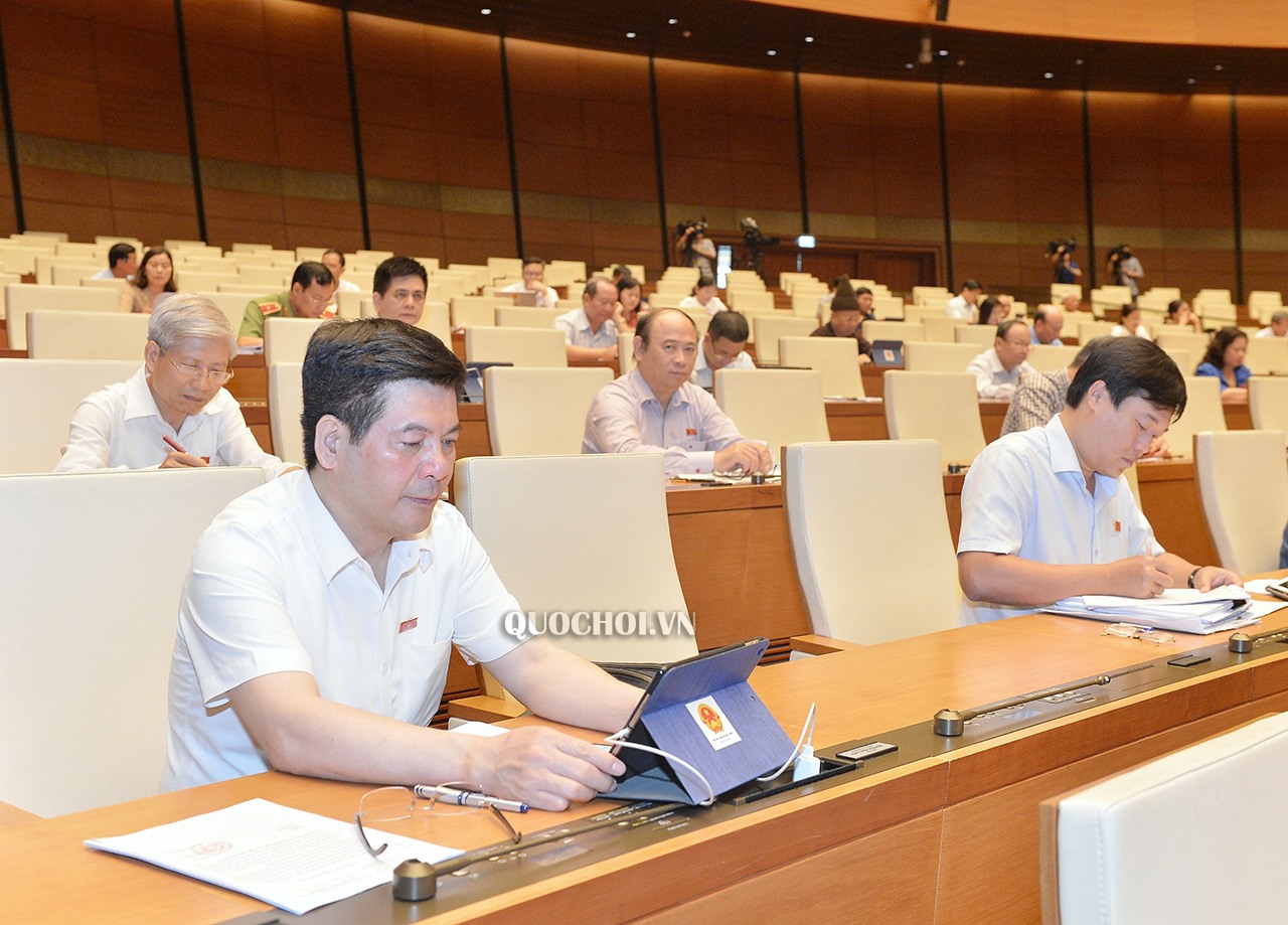 Đại biểu tham dự kỳ họp thứ 9, Quốc hội khóa XIV. Ảnh Quốc hội