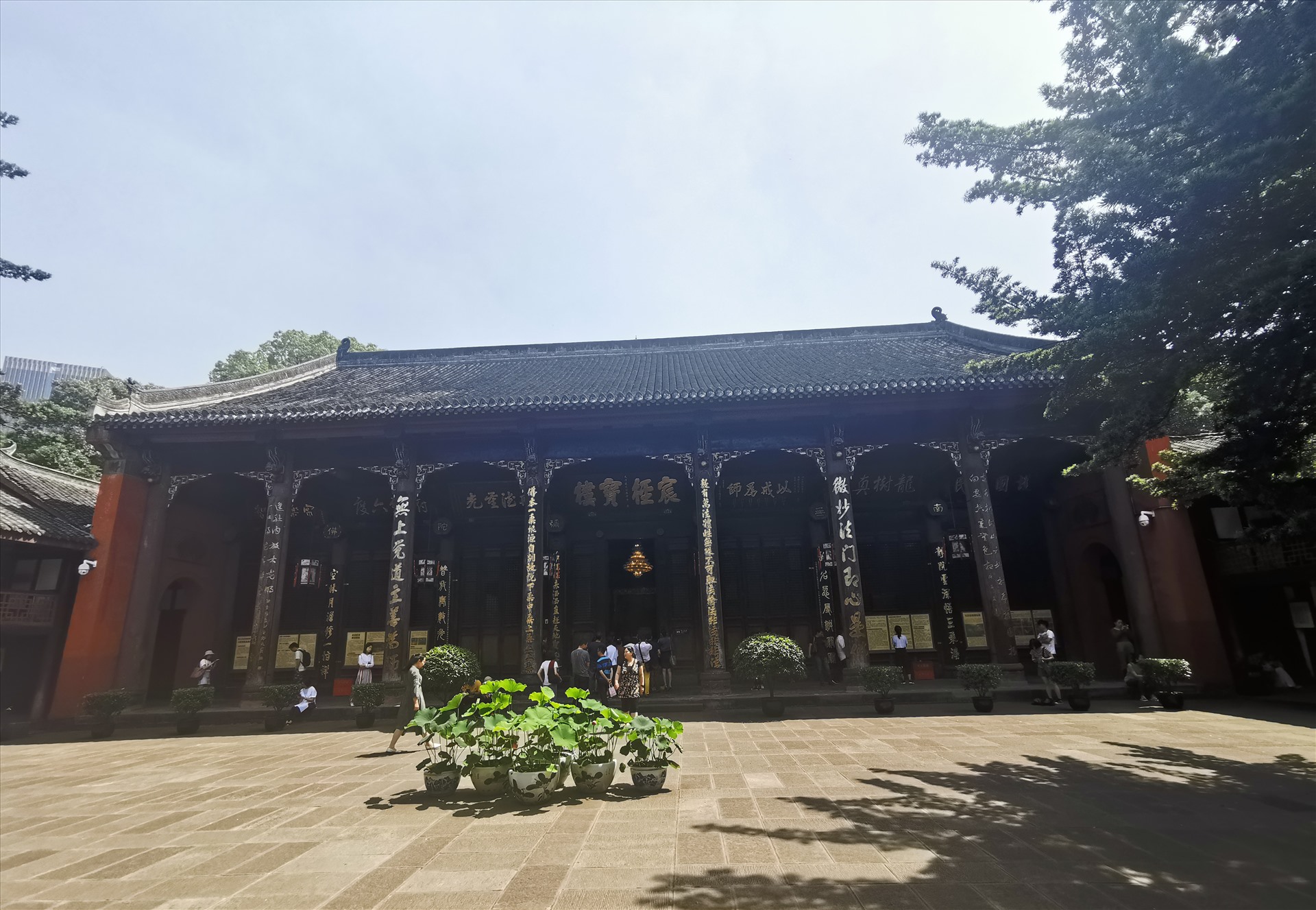 Quang cảnh Tu viện Văn Thù. Ảnh: An Hạ
