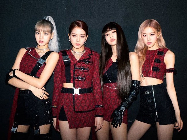 Fan Hàn của Black Pink không chịu ngồi yên nhìn idol bị chính công ty chủ quản “ngó lơ“. Ảnh: Knet