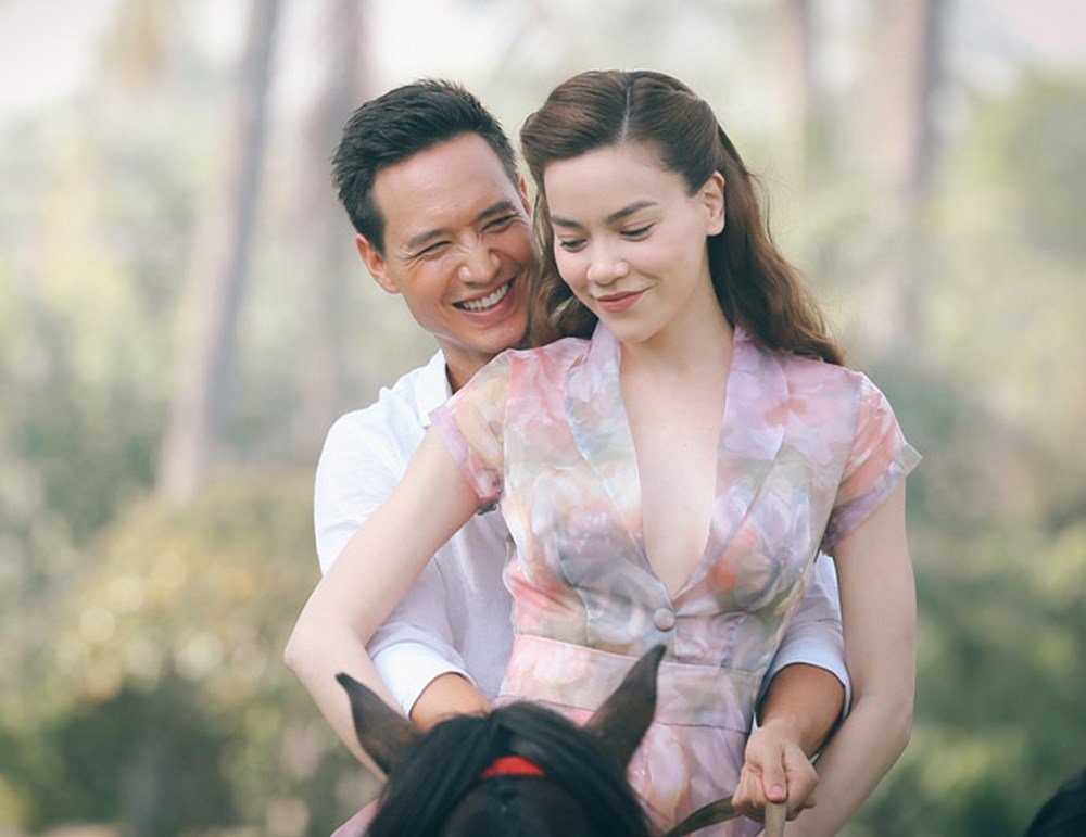 Kim Lý và Hồ Ngọc Hà trong cảnh quay MV ca nhạc của chính nữ ca sĩ. Ảnh: NV