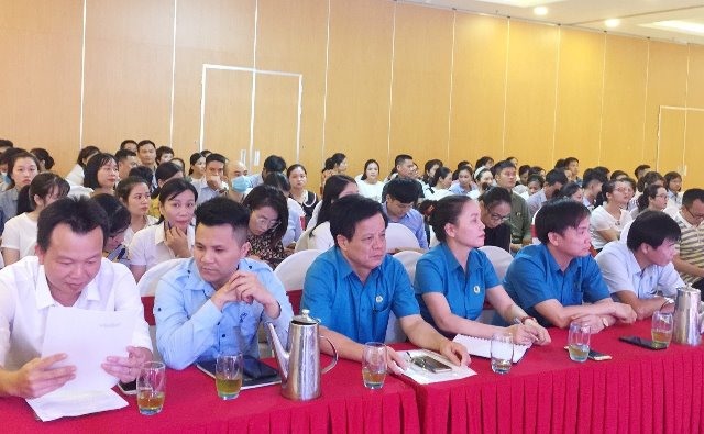 Các đại biểu dự Hội nghị.