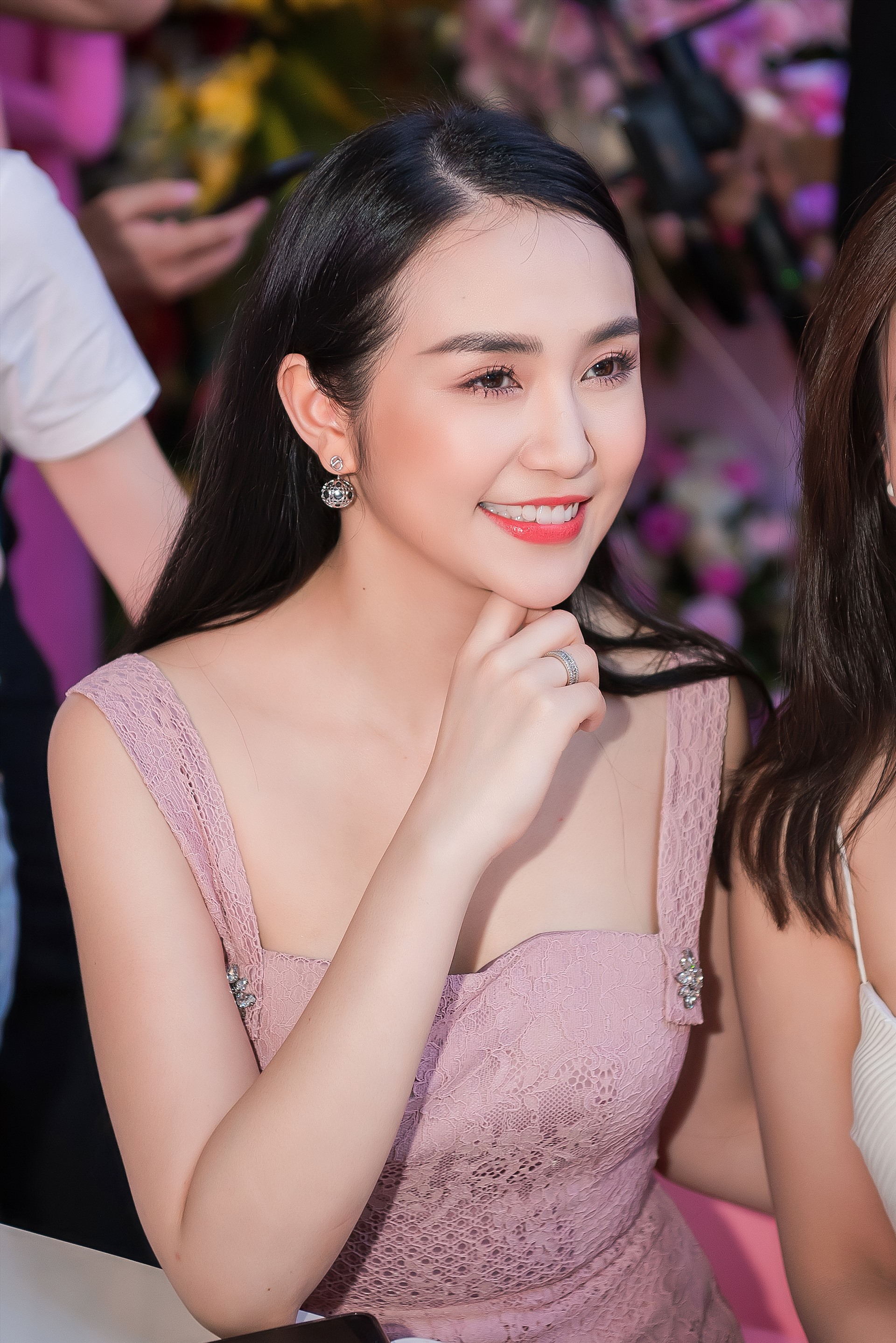 Hương Baby hạnh phúc khi được ông xã hỗ trợ, cho lời khuyên hữu ích từ công việc đến cuộc sống.