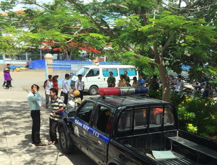 Quang cảnh trước phiên tòa sáng ngày 29.5. Ảnh: Tr.L.