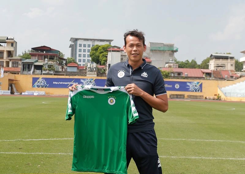 Thủ môn Bùi Tấn Trường gia nhập Câu lạc bộ Hà Nội. Ảnh: HNFC