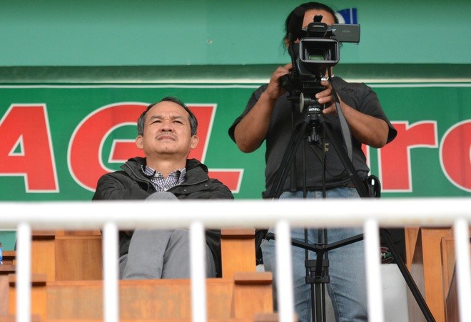 Cuộc cách mạng nhân sự của bầu Đức tại V.League 2015 suýt chút nữa khiến HAGL xuống hạng. Ảnh: Nguyễn Đăng.
