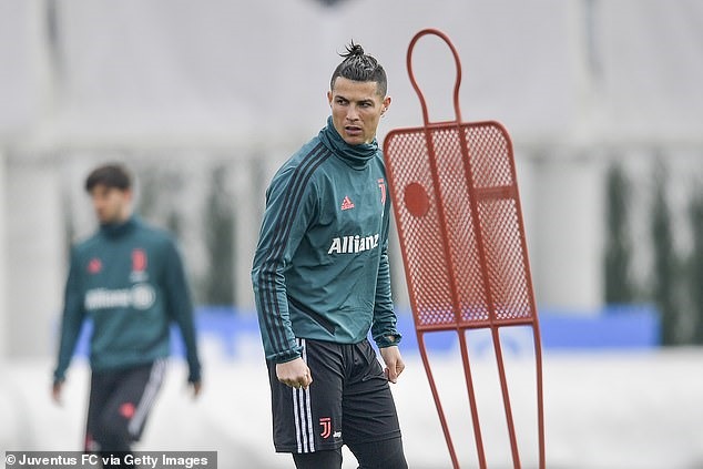 Ronaldo chưa thể trở lại tập luyện. Ảnh:Getty
