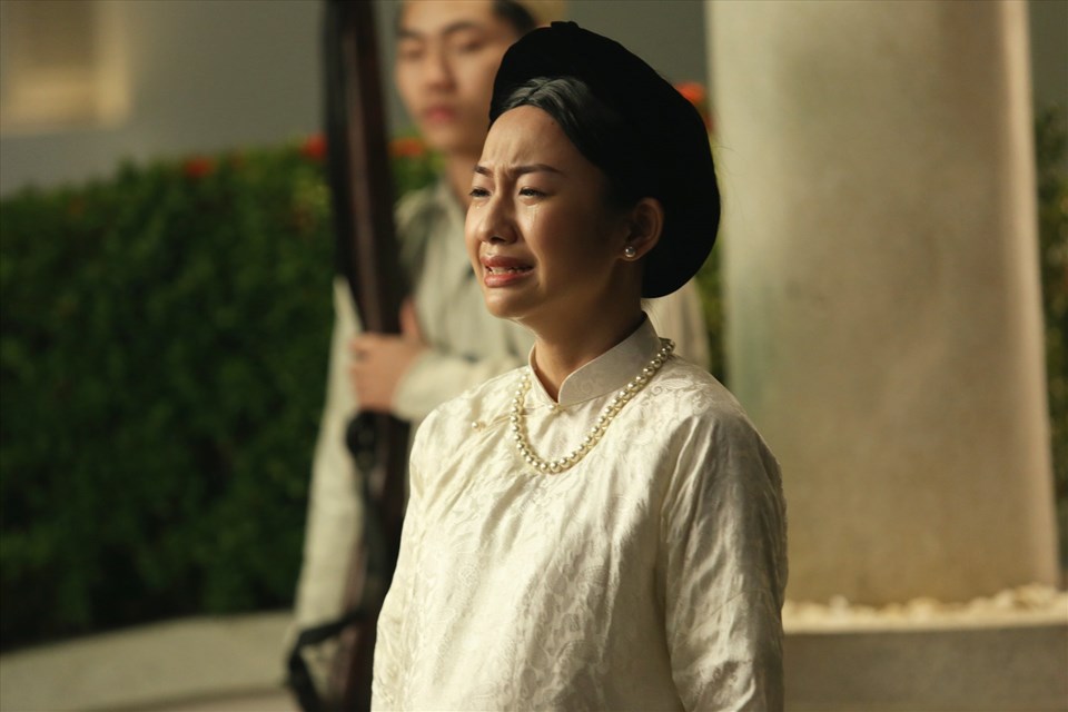 Hoàng Hà trong MV "Không thể cùng nhau suốt kiếp". Ảnh: NVCC. Hoàng Hà trong MV "Không thể cùng nhau suốt kiếp". Ảnh: NVCC.