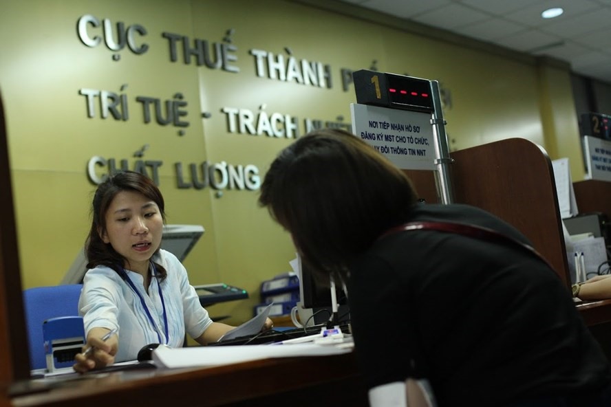 Kê khai thuế tại Cục thuế Hà Nội. Ảnh: Hải Nguyễn