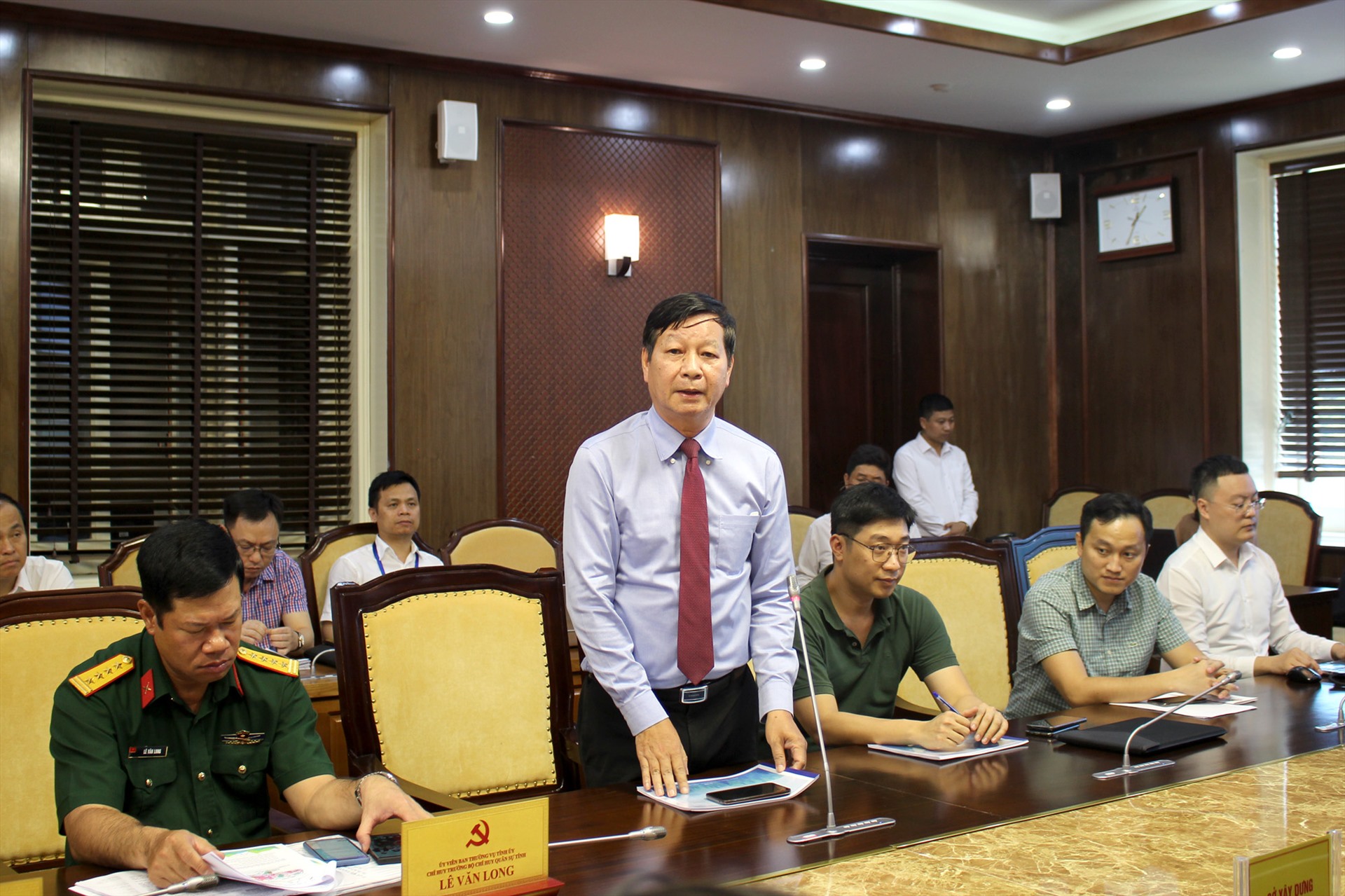 Đại diện Vingroup báo cáo dự án. Ảnh: CTV