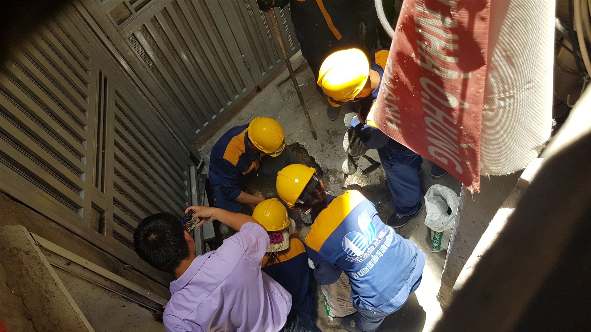 Mặc dù đã có thông báo tổ chức nghiệm thu, nhưng