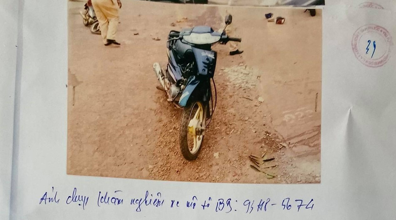 Hiện trường vụ tai nạn chụp từ hồ sơ vụ án. Ảnh: Đình Trọng
