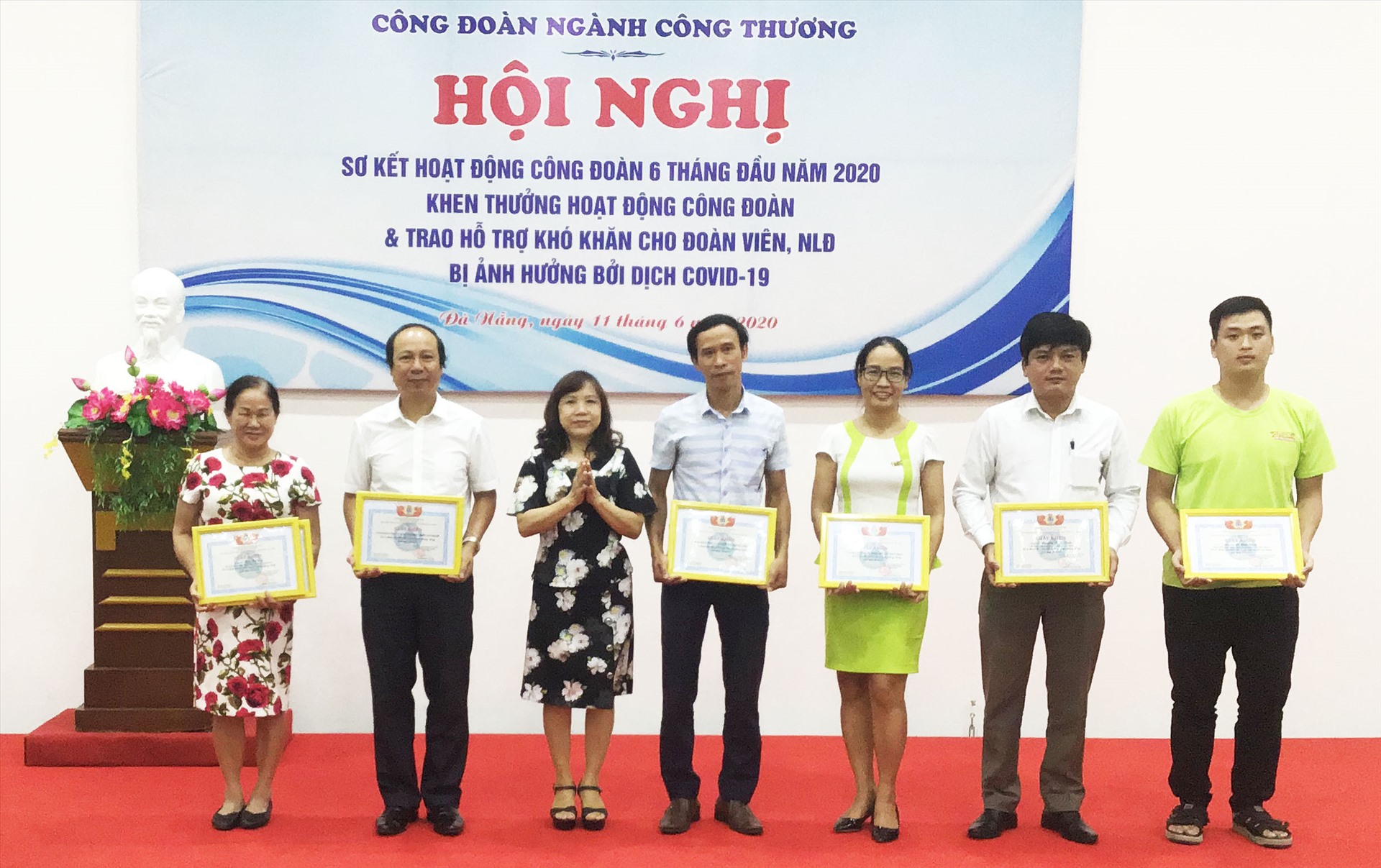 CĐ ngành Công Thương Đà Nẵng khen thưởng các tập thể, cá nhân đã có thành tích tiêu biểu trong công tác phòng chống đại dịch Covid - 19