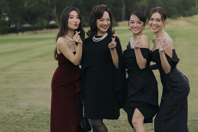 Ninh Dương Lan Ngọc và Diễm My 9x là hai nghệ sĩ nhận được sự quan tâm của người hâm mộ về sắc vóc lẫn sự nghiệp. . Ảnh: NSCC
