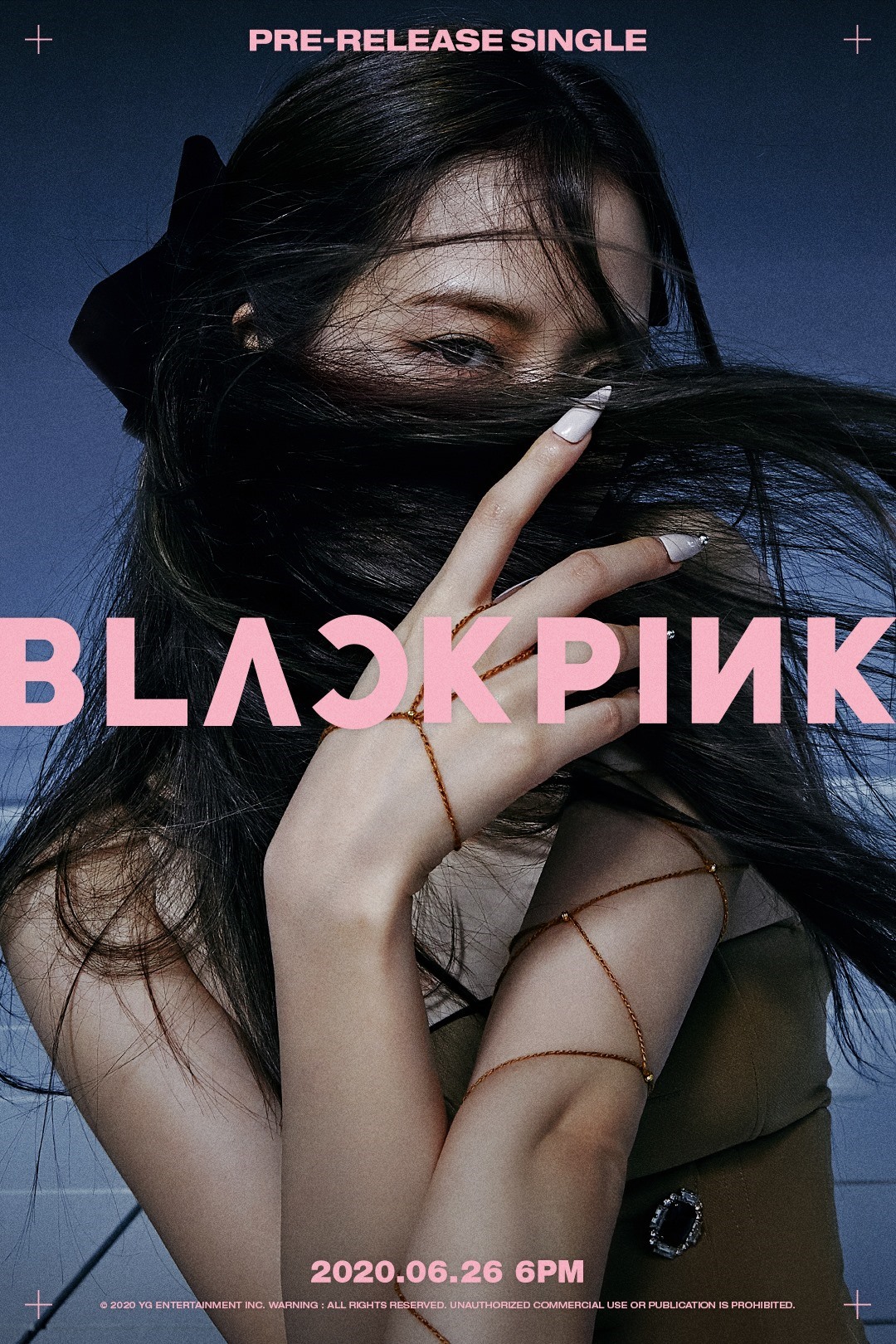 Jisoo cuốn hút với mái tóc đen tuyền. Ảnh: BLACKPINK