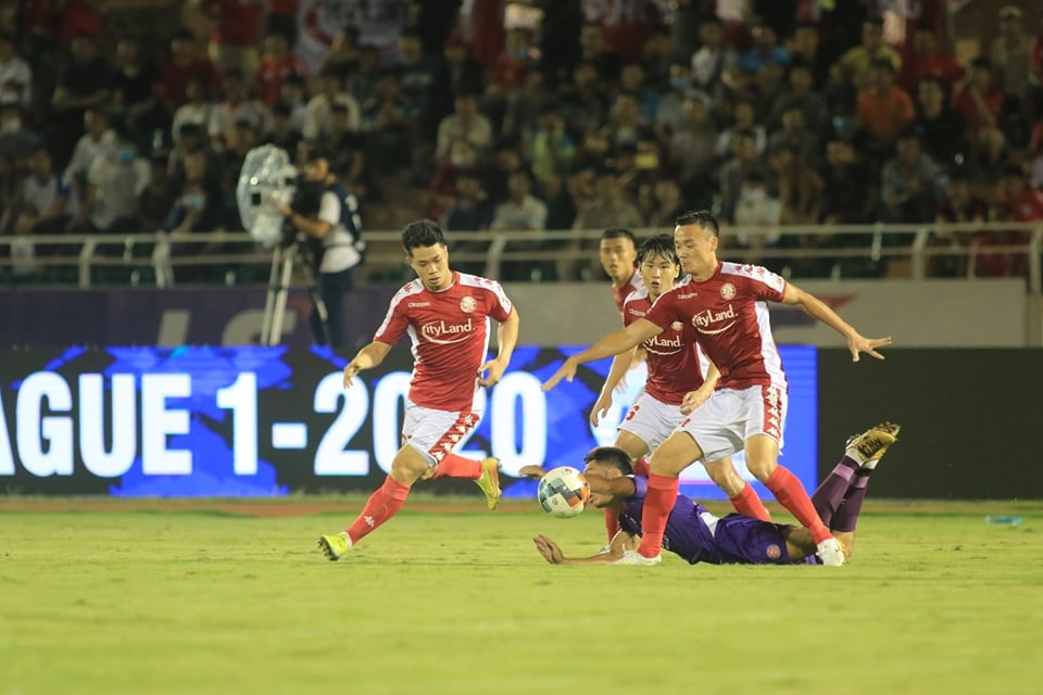 V.League 2020, Công Phượng vẫn đang chờ bàn thắng đầu tiên cho TP.HCM. Ảnh: Viên Đình.