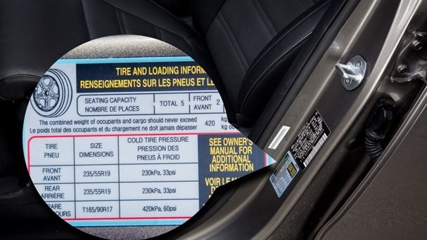 Áp suất được ghi trên bệ cửa. Ảnh: Cartime