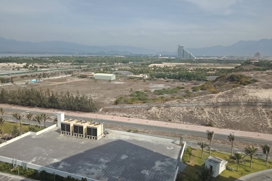 Thời gian qua, một số nhà đầu tư ở Khu du lịch bắc bán đảo Cam Ranh đã kiến nghị tháo gỡ các vướng mắc trong quá trình thanh tra. Ảnh: Nhiệt Băng