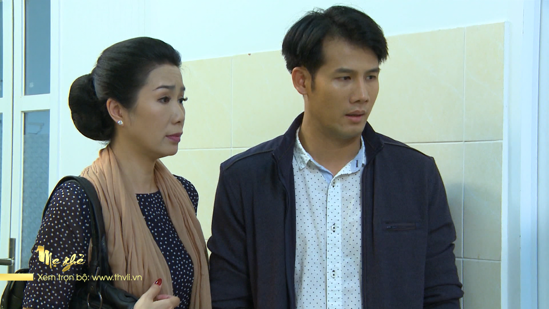 Ông Quý cho Kiệt cưới Tú. Ảnh: Phim Mẹ ghẻ.