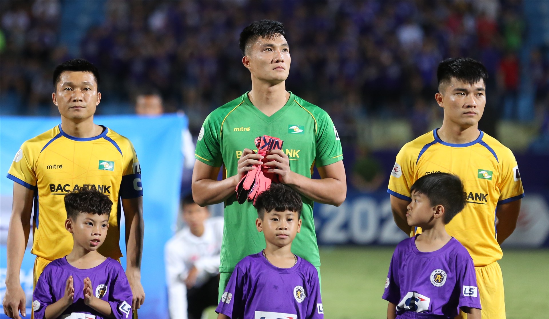 Ngay sau khi để Nguyên Mạnh ra đi, Sông Lam Nghệ An đã tìm được phương án thay thế mang tên Văn Hoàng.