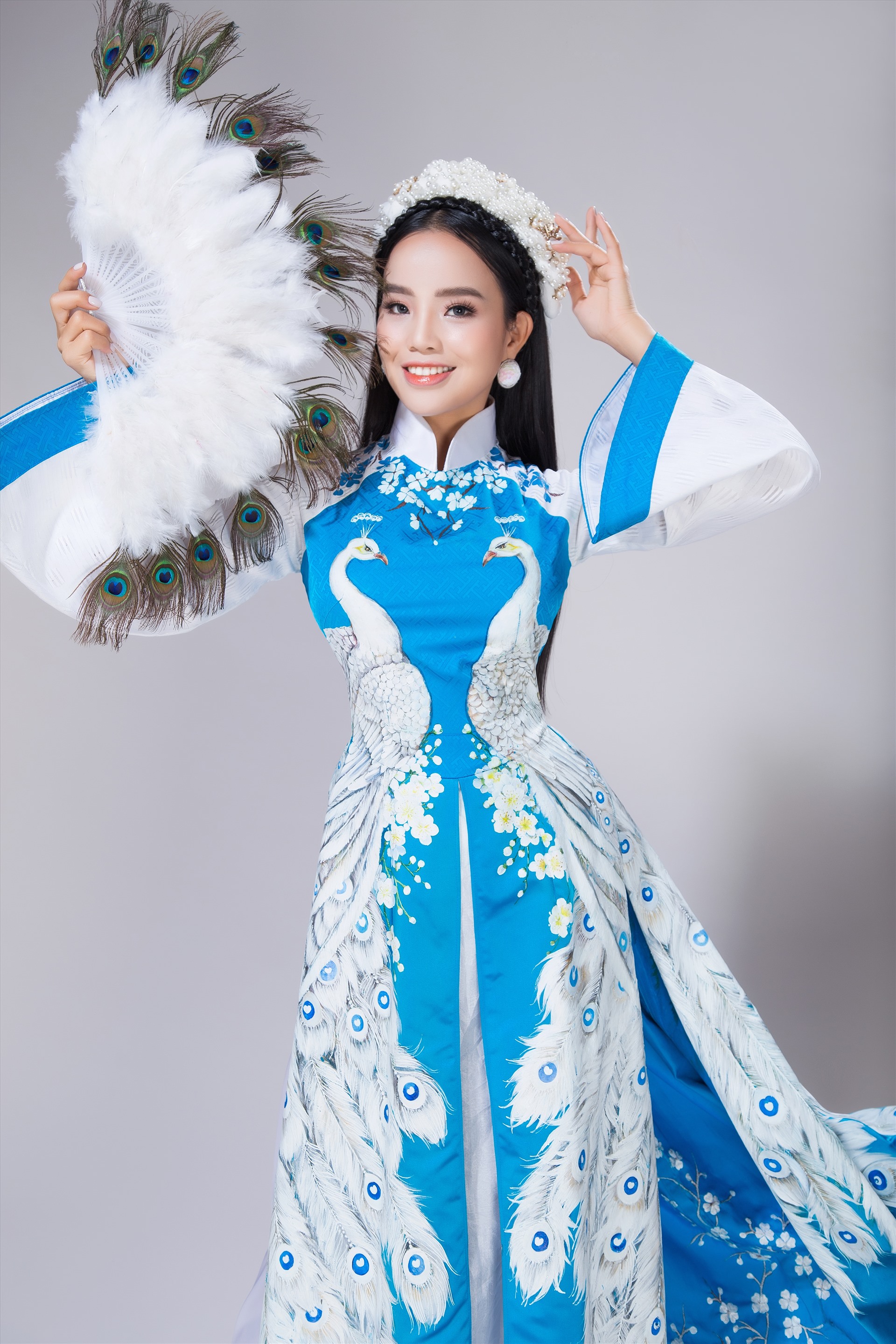 Cô hy vọng sẽ nhận được sự ủng hộ của khán giả trên con đường nghệ thuật sắp tới.