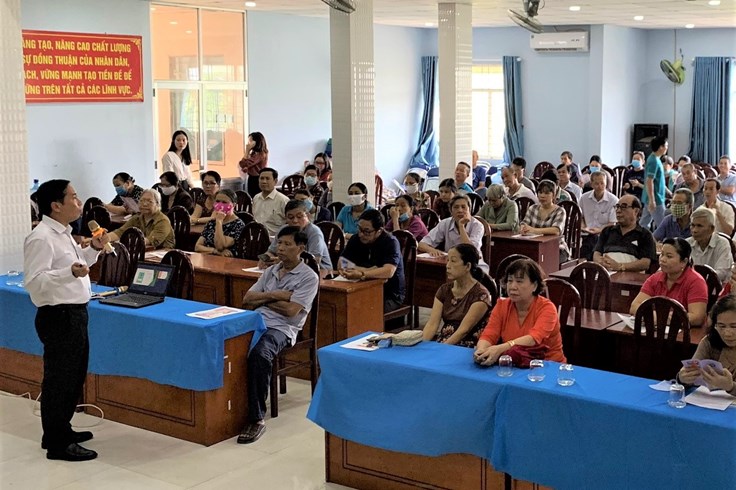 Phát triển BHXH tự nguyện từ người tham gia BHYT hộ gia đình Phát triển BHXH tự nguyện từ người tham gia BHYT hộ gia đình