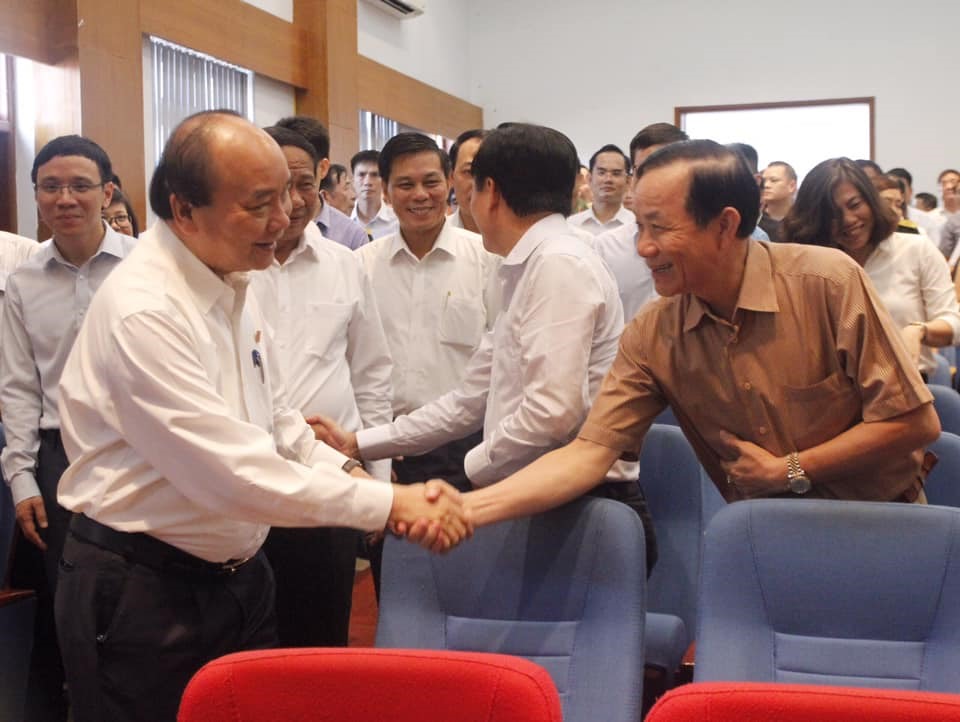 Thủ tướng đánh giá Hải Phòng đã thực hiện tốt “mục tiêu kép” là vừa chống dịch vừa phát triển kinh tế xã hội - ảnh HT