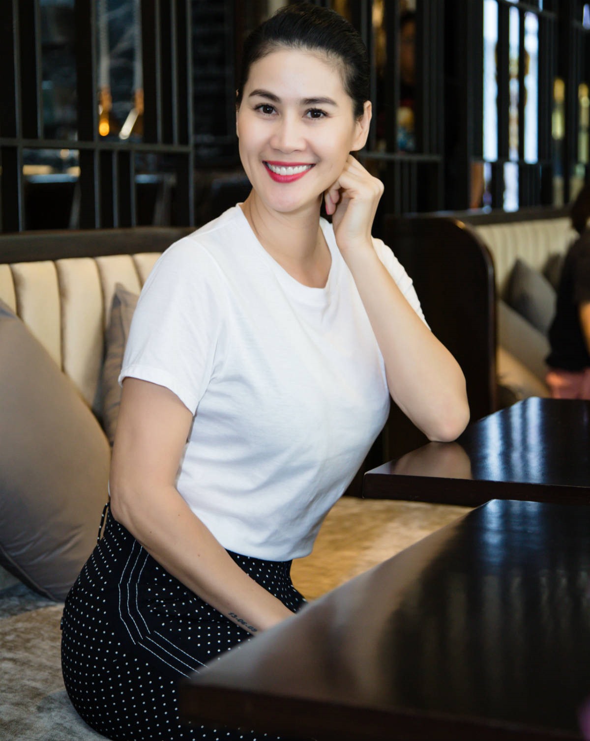 Nữ diễn viên cho biết cô đánh đổi sở thích cá nhân để có thân hình thon gọn. Ảnh:NSCC