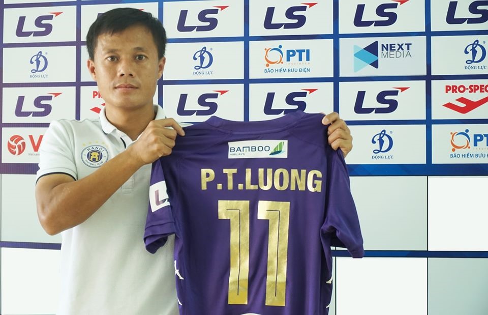 Thành Lương mang số áo 11 tại Câu lạc bộ Hà Nội. Ảnh: HNFC