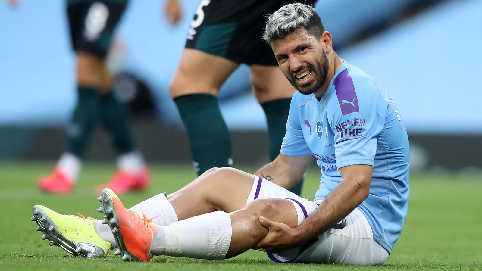 Man City hồi hộp chờ kết quả chụp xét nghiệm của