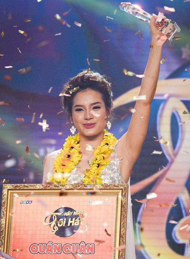 Cô đăng quang Hãy Nghe Tôi Hát. Ảnh: CTCC