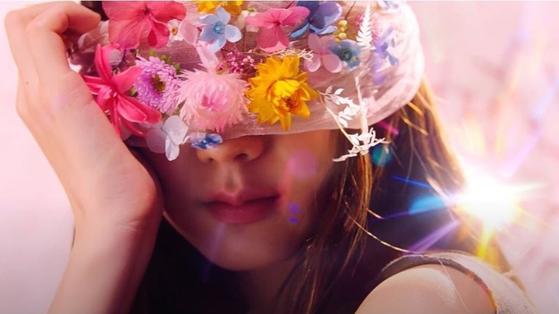 Tạo hình của Jisoo trong MV mới. Ảnh: Cắt từ clip