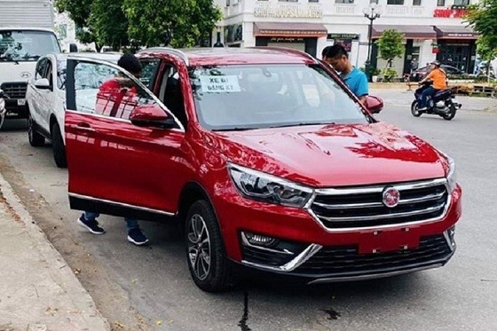 Mẫu Hangteng xuất hiện tại đường phố Việt Nam. Ảnh: Autozone.vn
