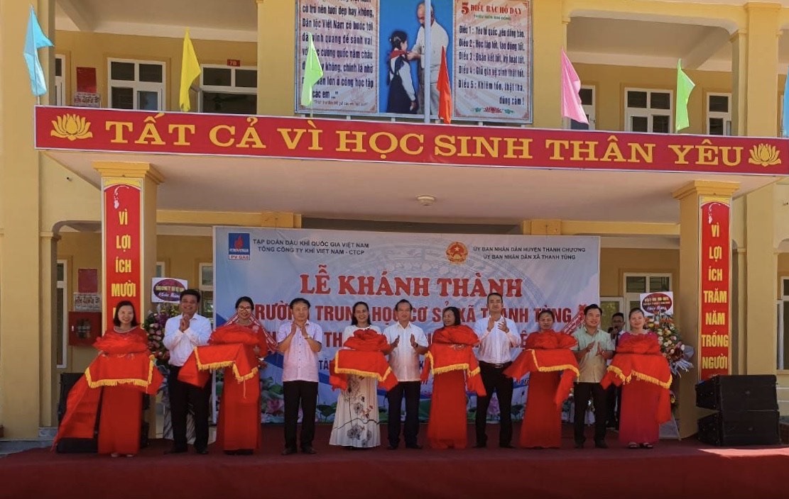 Nghi thức khánh thành công trình mới. Ảnh: PV GAS