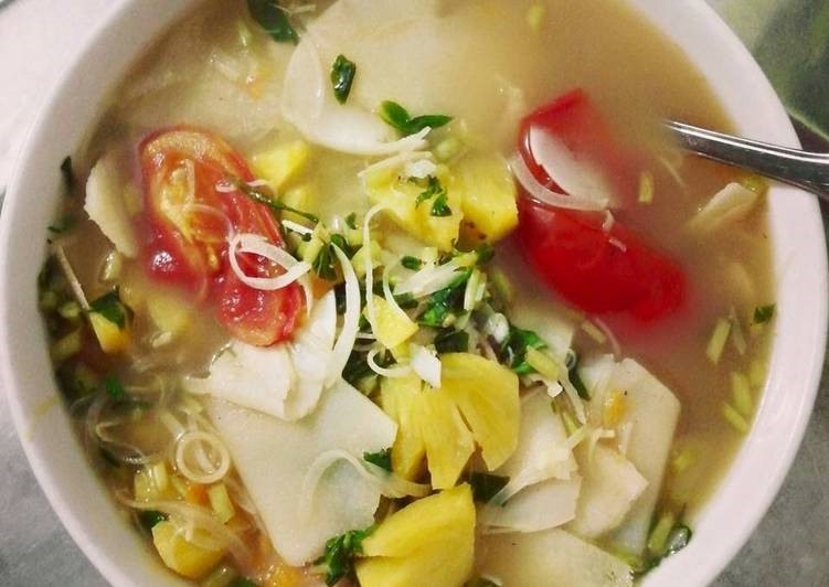 Cá nấu măng chua. Ảnh: Cookpad