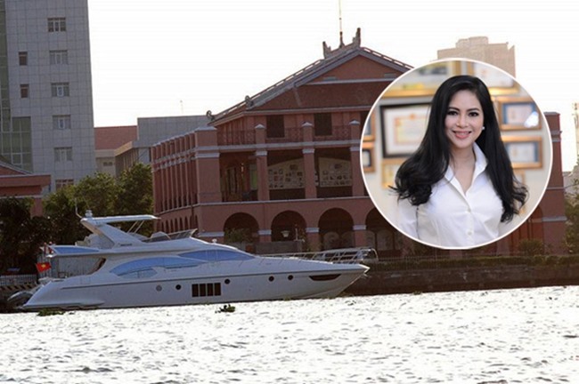 Diễn viên Thủy Tiên có du thuyền riêng. Ảnh: Cắt từ clip
