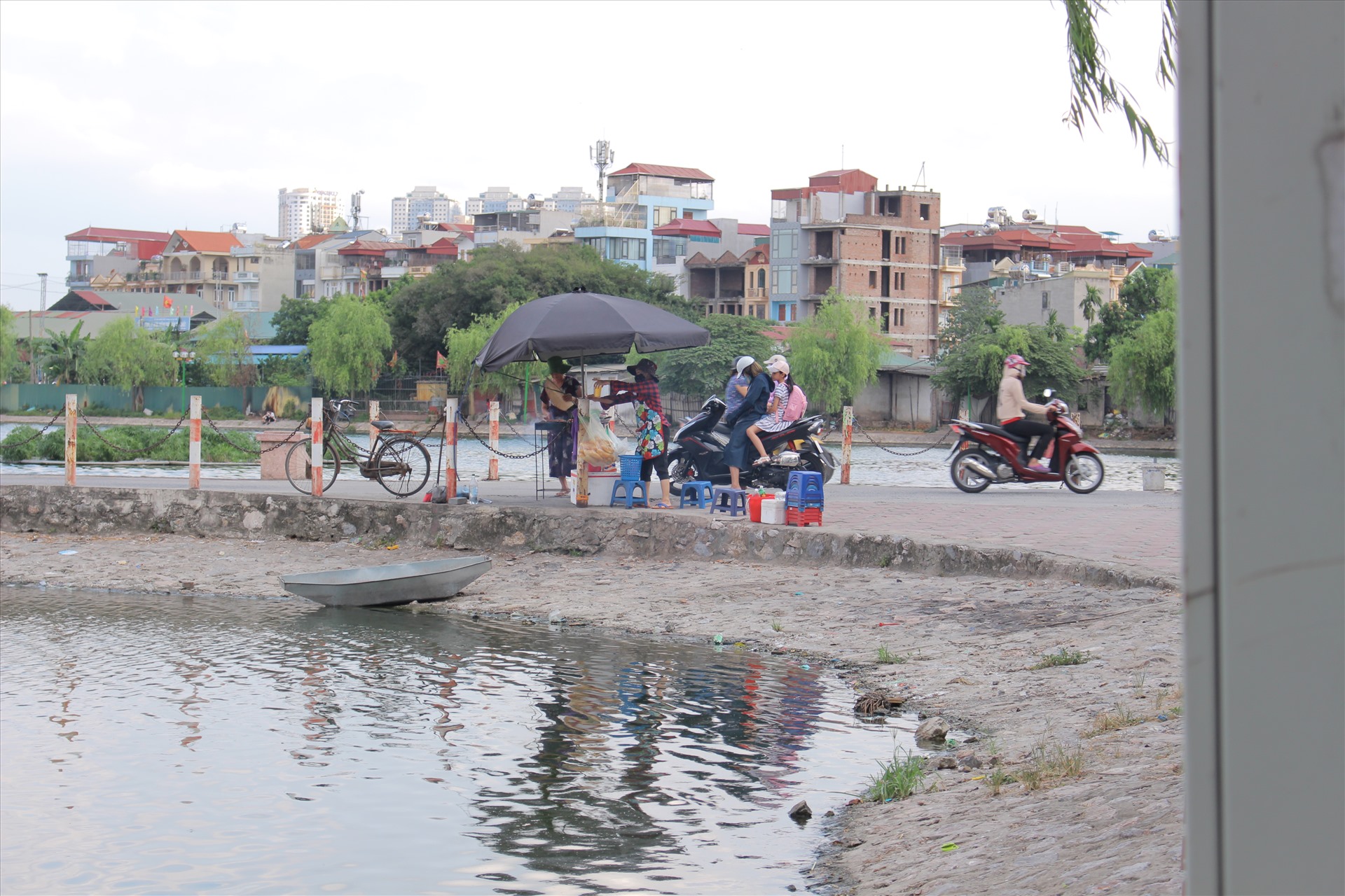 Hà Nội Dự án trăm tỉ hồ Đầm Hồng xuống cấp nghiêm trọng