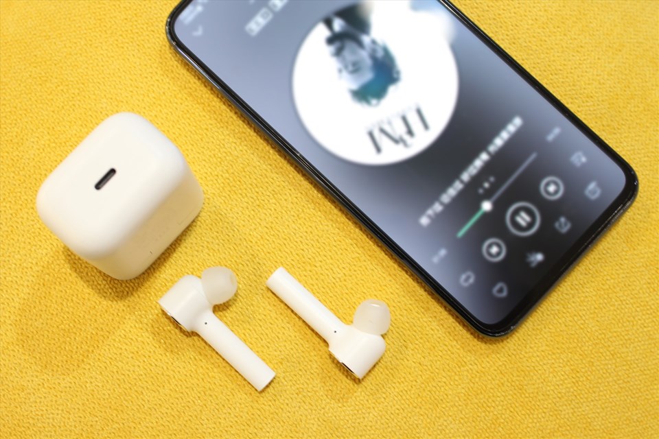 Tai nghe không dây Mi True Wireless Earphones Lite Tai nghe không dây Mi True Wireless Earphones Lite