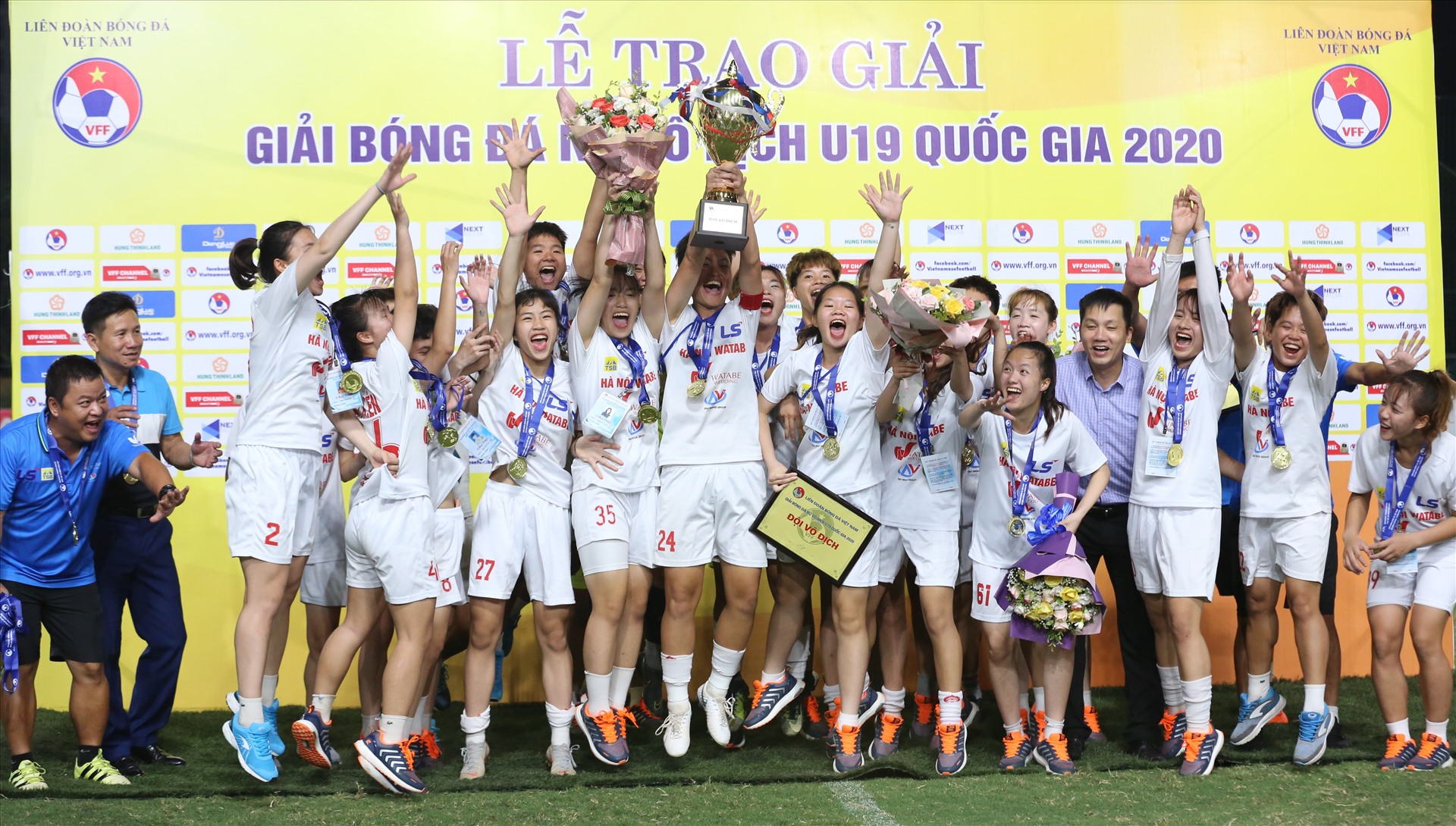 U19 Hà Nội đăng quang giải đấu với thành tích bất bại sau 10 vòng đấu. Đây là giải đấu cuối cùng của những cái tên như Vạn Sự, Thanh Nhã, Lan Anh, Thu Hằng,...