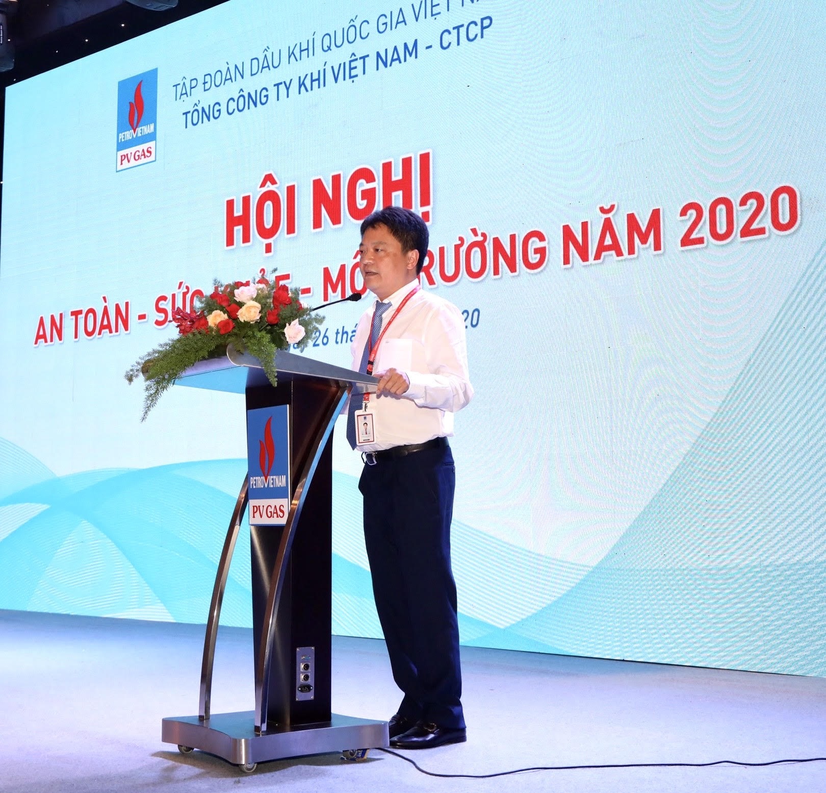Ông Hoàng Văn Quang PTGĐ PV GAS kết luận hội nghị.