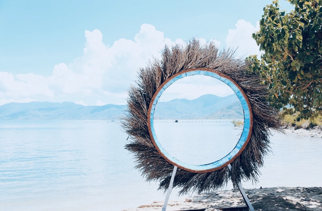 Điểm để du khách thả mình sống ảo với biển ở Hòn Lao. Ảnh: Long Phú