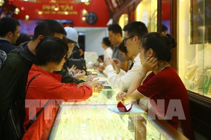 Giá vàng tiếp tục trụ vững đỉnh cao. Ảnh: TTXVN