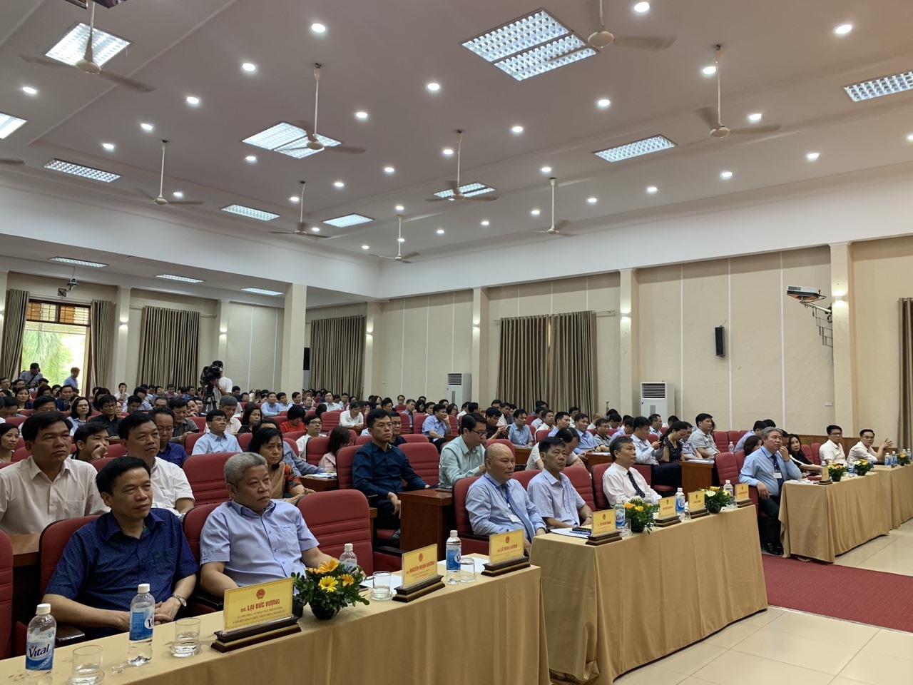 Toàn cảnh lễ khai mạc. Ảnh: Thu Trang