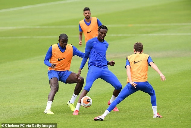 Chelsea tập luyện. Ảnh: Getty.